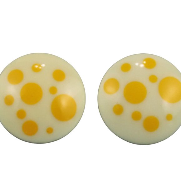 Pop Art Yellow Polka Dot Lucite Clip on Button Earrings vintage Avon - Picture 4 of 6